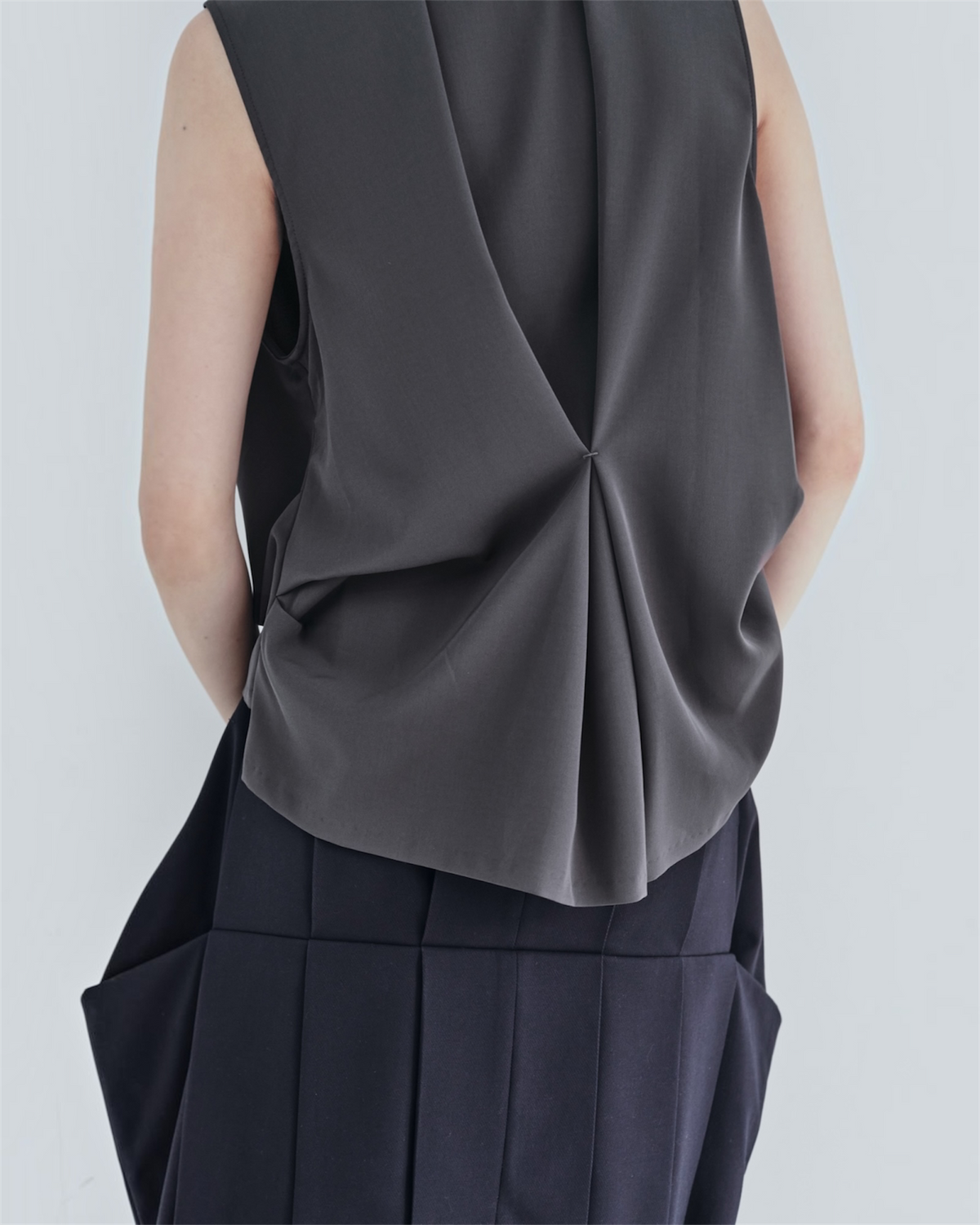 DRAPE BUTTON TOP