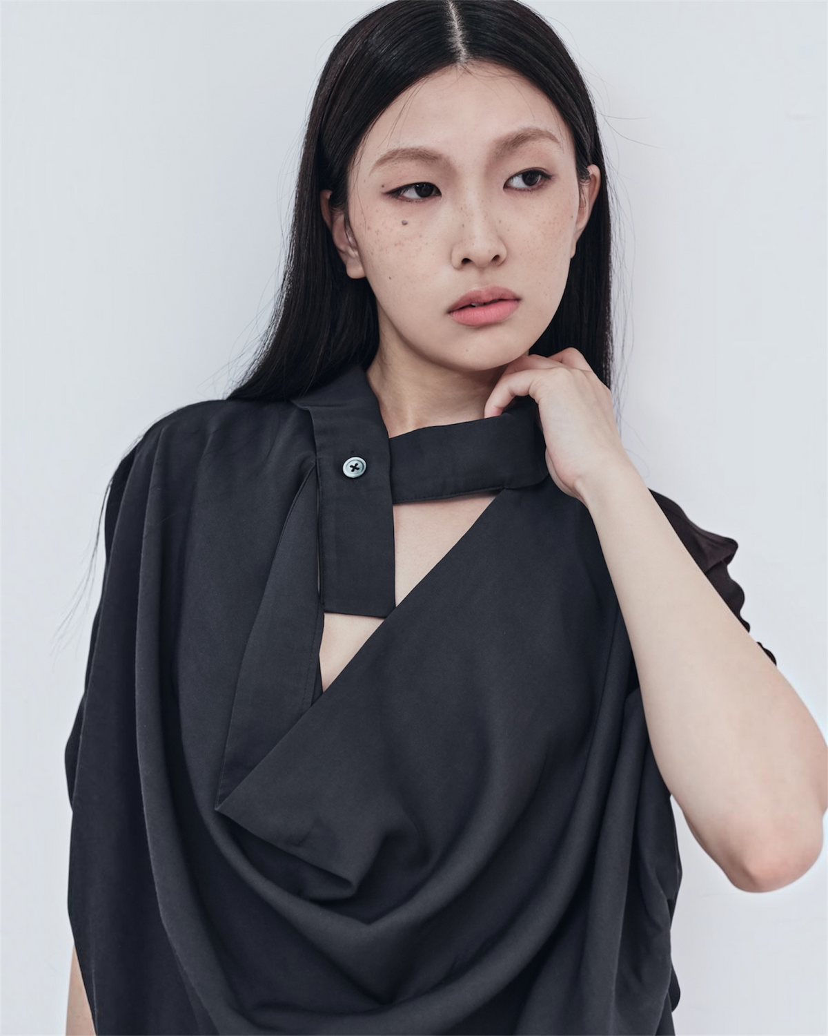 TWO-WAY DRAPE TOP