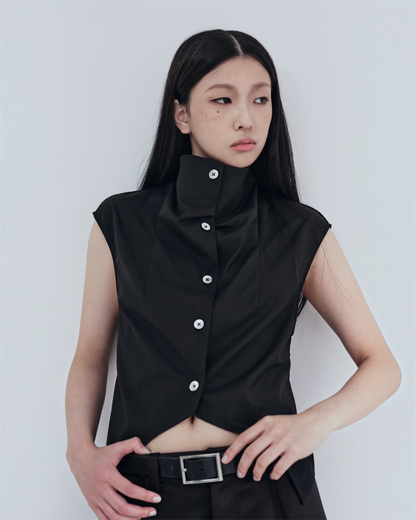 HIGH NECK BUTTON TOP
